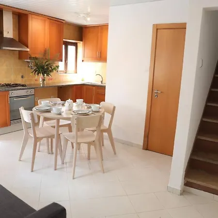 House In The Historic Area Of Holiday home Lourinha (Lisbon)